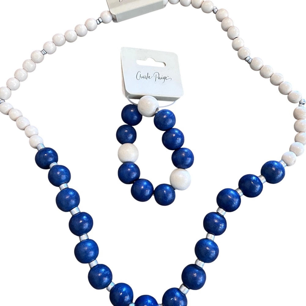 NWT Charlie Paige Beaded‎ Necklace and Bracelet Set Navy White Wood Beads